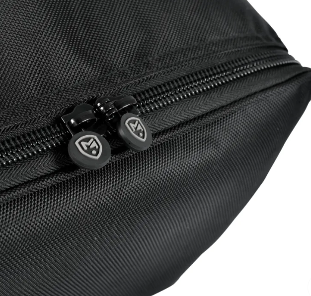 TravelTech Flight Coverall with Wheels Black